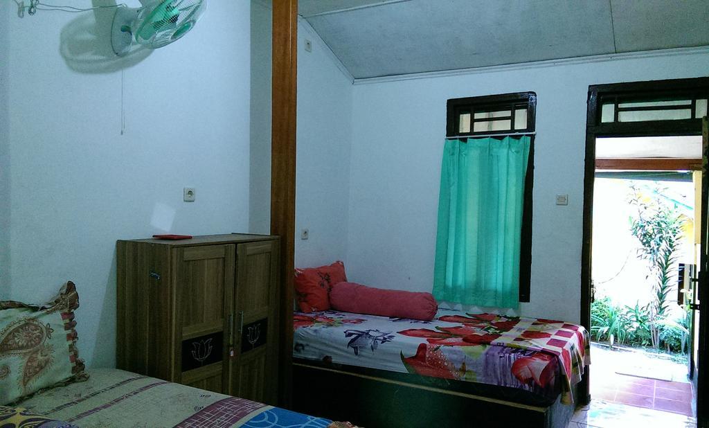 Diyah Homestay Kuta  Bilik gambar